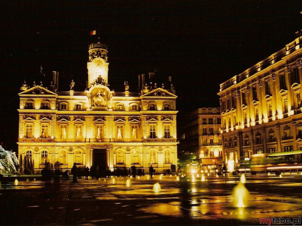 Rodan Alpejski to region w południowo-wschodniej Francji, będący jednocześnie drugim co do wielkości departamentem w kraju. Największym miastem jest Lyon, ale dużą rolę odgrywają również takie ośrodki jak Grenoble, Chambéry, Annecy czy...