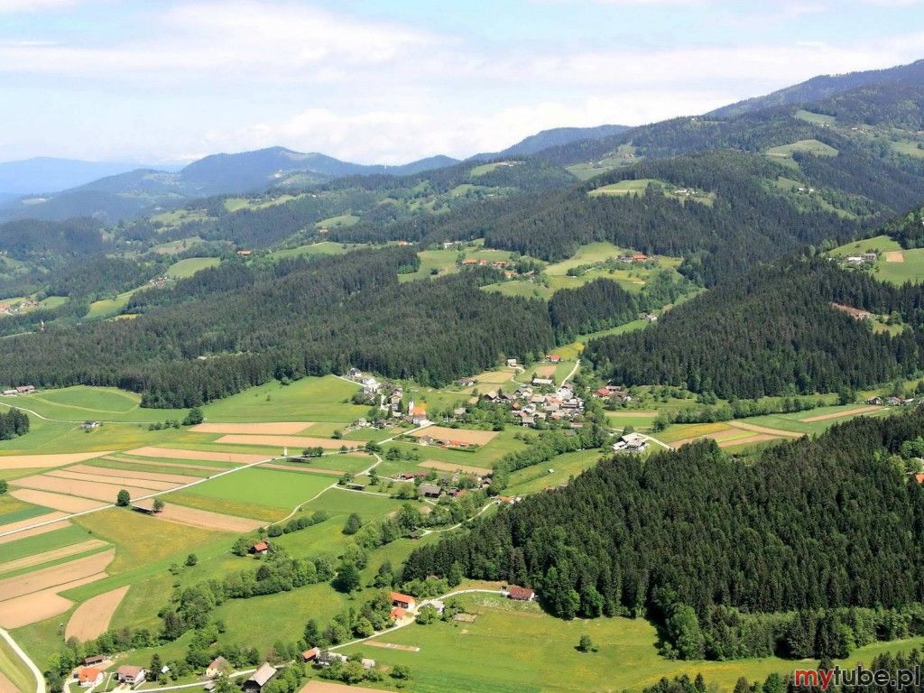 Pohorje (niem. Bachergebirge) znajduje się w północnej Słowenii nieopodal (ok. 6km) drugiego pod względem wielkości miasta w Słowenii tj. Mariboru wśród lasów i jezior. Świetna lokalizacja tuż obok Mariboru dostarcza turystom rozrywki,...