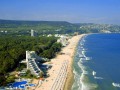 Albena jest malowniczym kurortem turystycznym w Bułgarii, położonym 30 km od Warny. Otoczona jest złocistymi plażami oraz pokrytymi gęstym lasem wzgórzami. Albena została uhonorowana Niebieska Flagą, co oznacza, że jest bardzo czystą i...