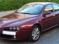 Alfa Romeo 159 – samochód klasy średniej, produkowany przez Alfę Romeo w zakładach w Pomigliano d\'Arco w latach 2005 - 2011 (produkcję zawieszono 28.10.2011, ale auto znajdzie się w ofercie producenta na 2012 rok). Początkowo w wersji sedan,...